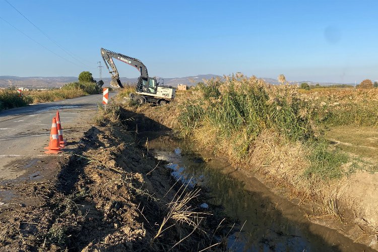 Manisa Yunusemre’de dere temizliği