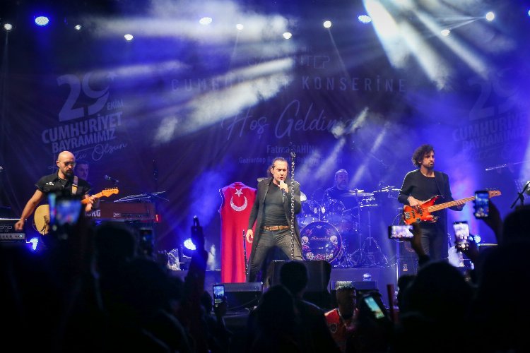 Gaziantep’te Cumhuriyet coşkusu Kıraç’la taçlandı