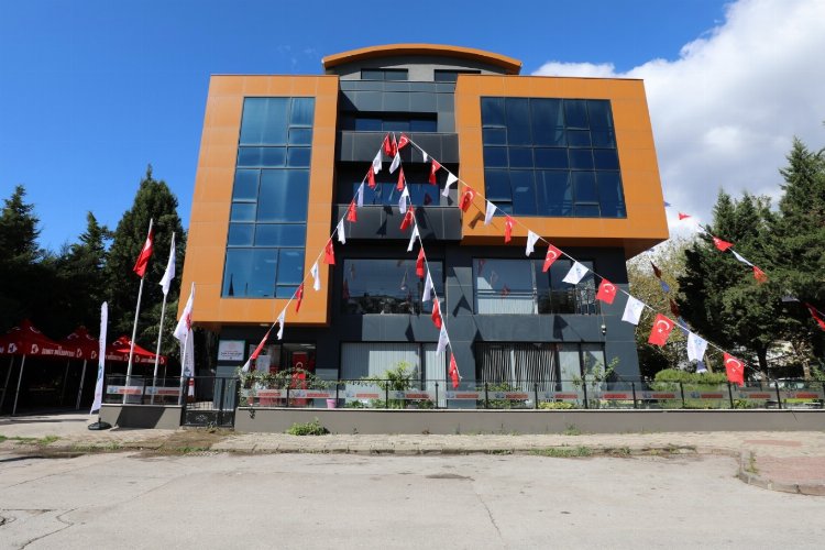 İzmit’te gençlerin ‘umut kapısı’ oldu