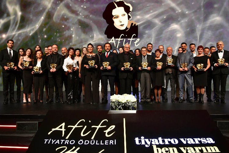 Kocaeli ‘de yılın en başarılı oyunu Vişne Bahçesi