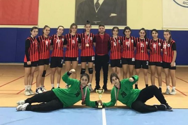 Bursa’da ‘Osmangazili Sultanlar’dan önemli galibiyet